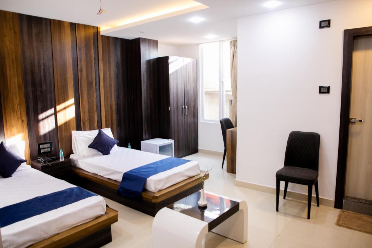 Crescent International Kohima 外观 照片