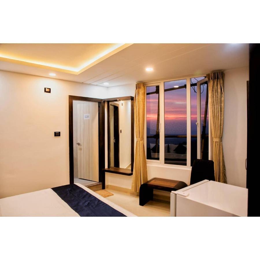 Crescent International Kohima 外观 照片