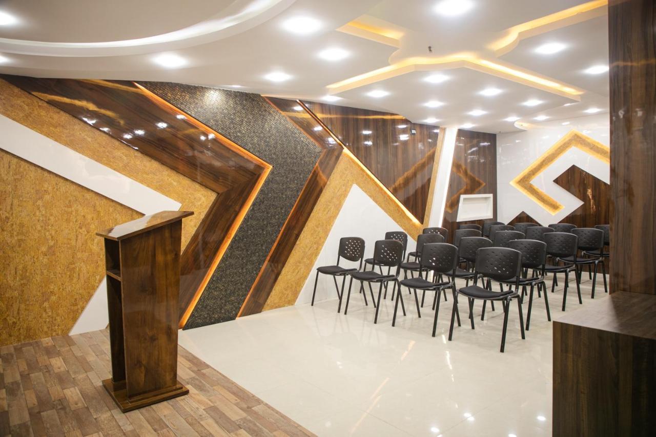 Crescent International Kohima 外观 照片